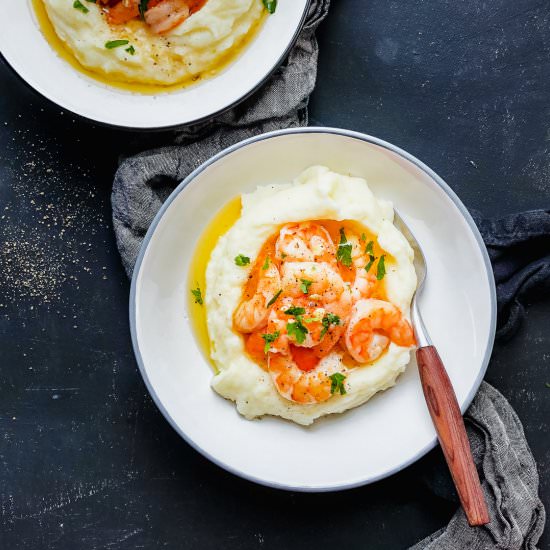 Garlic Butter Shrimp - Recipe photo by MunchkinTime
