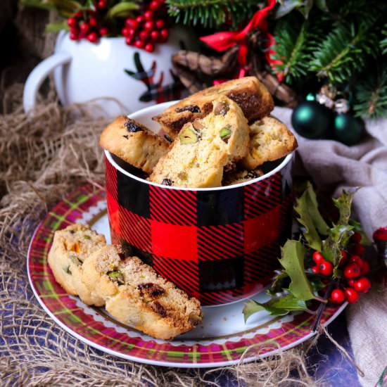 Cranberry Pistachio Orange Biscotti - Recipe photo by havocinthekitchen