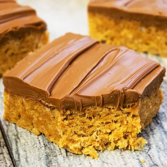 Easy Scotcheroos - Recipe photo by Cakewhiz