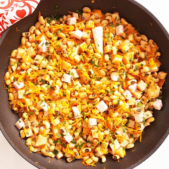 Skillet Black-Eyed Peas with Ham - Recipe photo by 2pots2cook