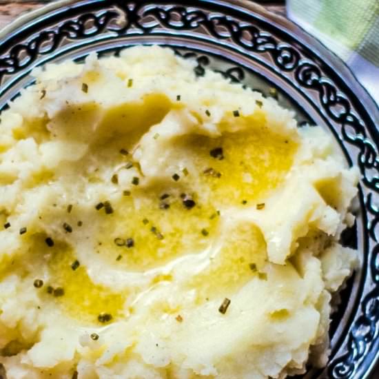Classic Mashed Potatoes - Recipe photo by everyday eileen