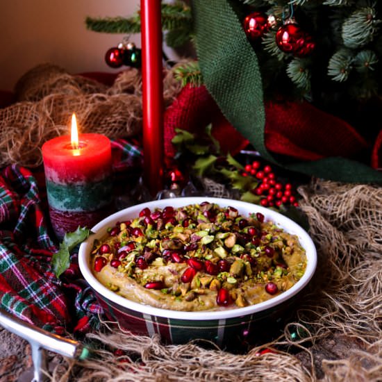 Pistachio Pomegranate Hummus - Recipe photo by havocinthekitchen