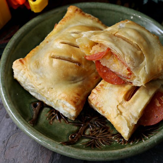 Cheese grits & pepperoni pies - Recipe photo by The Gluttonous Geek