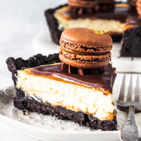 Dulce de Leche Cheesecake Pie - Recipe photo by piesandtacos
