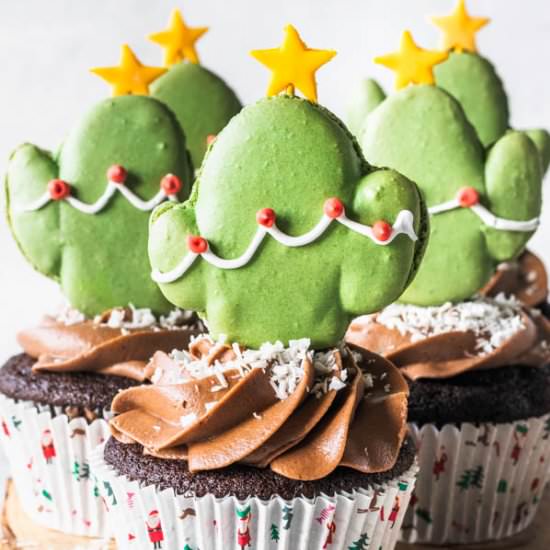 Matcha Cupcakes and Macarons - Recipe photo by piesandtacos