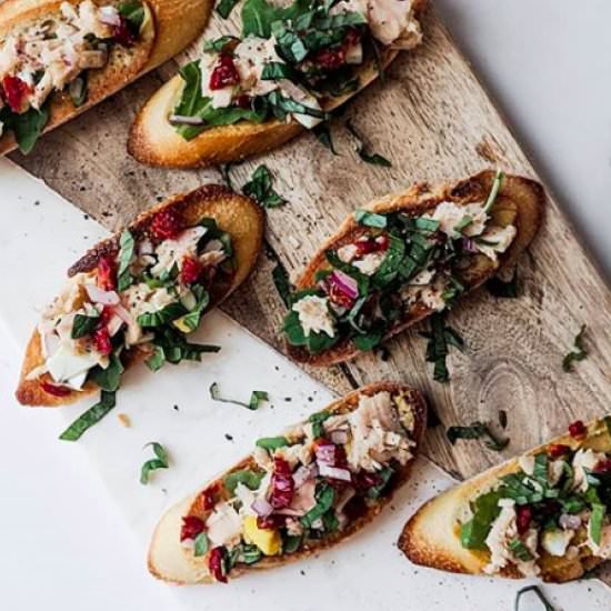 Pan Bagnat Crostini - Recipe photo by cocoaandsalt