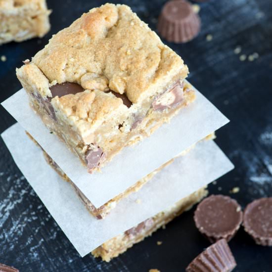 Reese's Peanut Butter Oatmeal Bars - Recipe photo by Barbara Curry