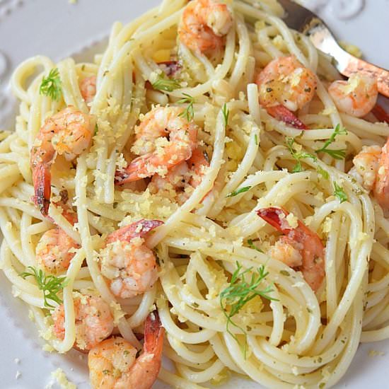Shrimp Scampi - Recipe photo by Savory Bites
