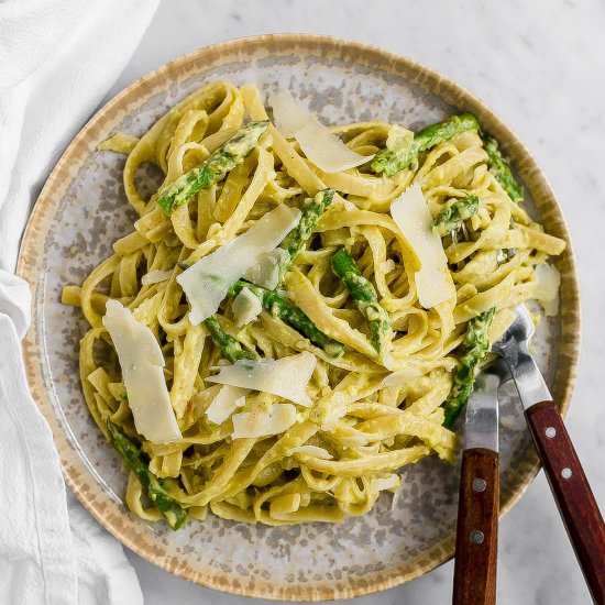 Asparagus Cream Sauce Pasta - Recipe photo by trufflesandtrends