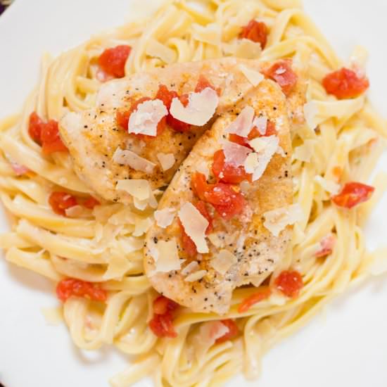 Creamy Chicken Taco Alfredo - Recipe photo by Devour Dinner