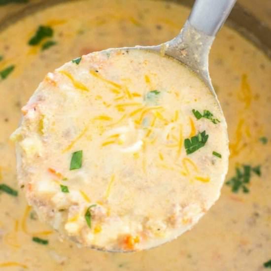 Instant Pot Cheeseburger Soup - Recipe photo by peasandpeonies