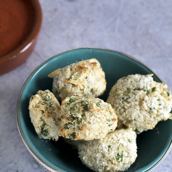 Baked arancini with tomato sauce - Recipe photo by Mandy Sneaky Veg