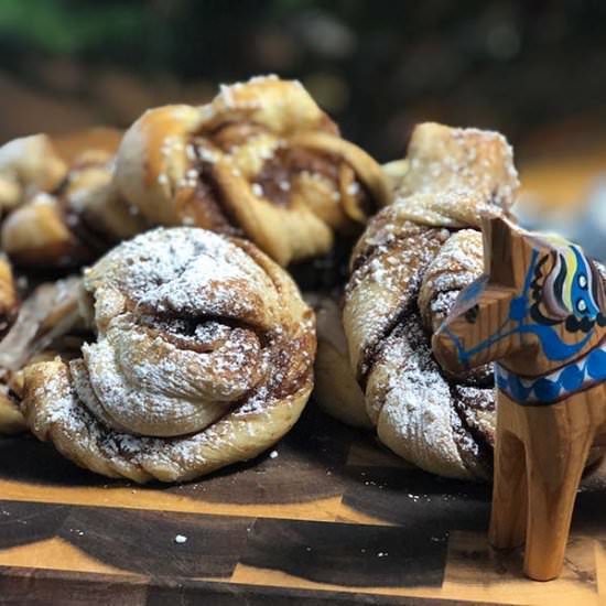 Swedish Cinnamon Buns - Recipe photo by thedoughtydoughnut