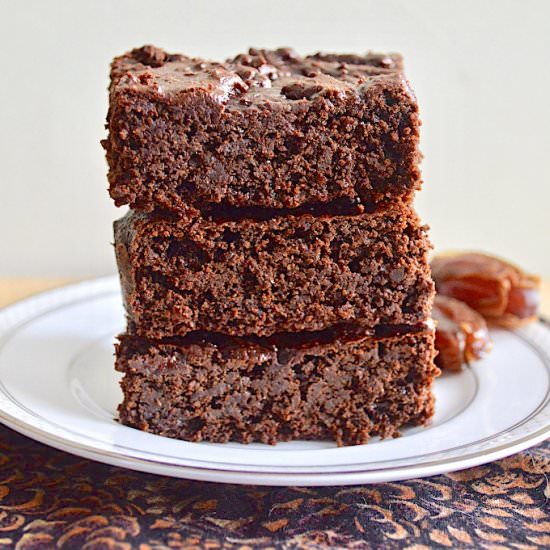 Healthy Date Brownies - Recipe photo by jeanieandluluskitchen