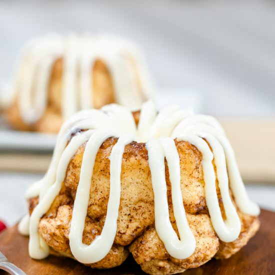 Cinnamon Sugar Pull-Apart Bread - Recipe photo by MamaNeedsCake