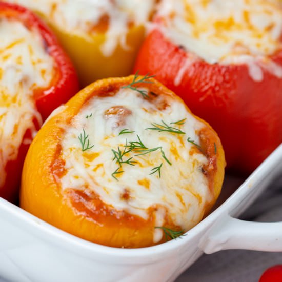 Low-Carb Lasagna Stuffed Peppers - Recipe photo by momsdish