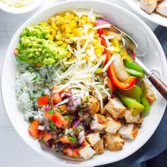 The Best Chicken Fajita Bowls - Recipe photo by cookingformysoul