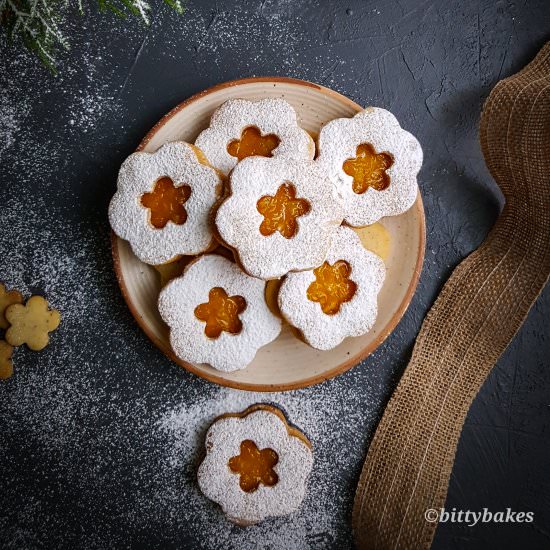 Best Ever Linzer cookies - Recipe photo by sharmi02