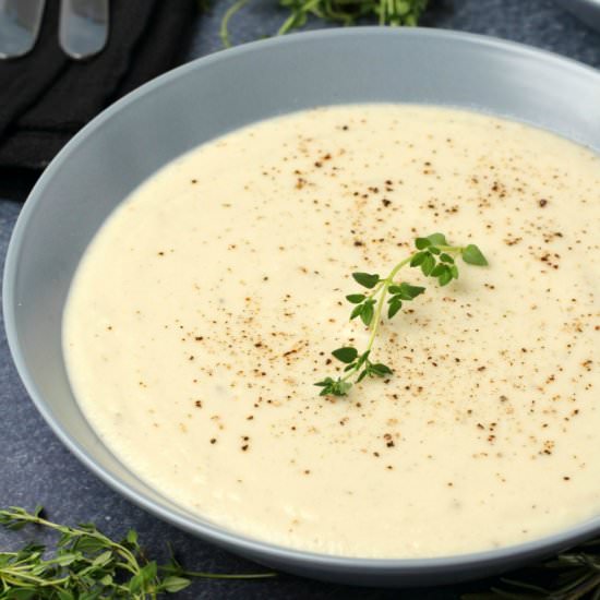 Vegan Cauliflower Soup - Recipe photo by lovingitvegan