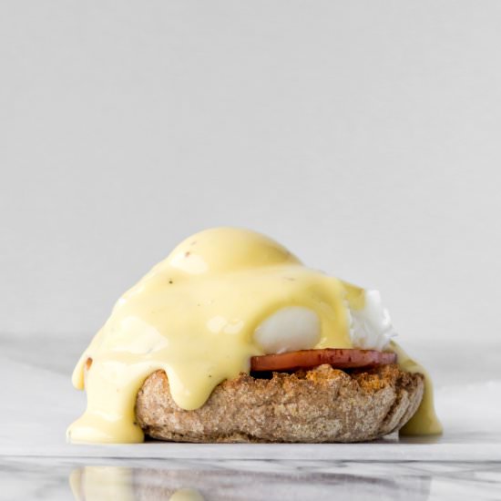 eggs benedict - Recipe photo by withspice