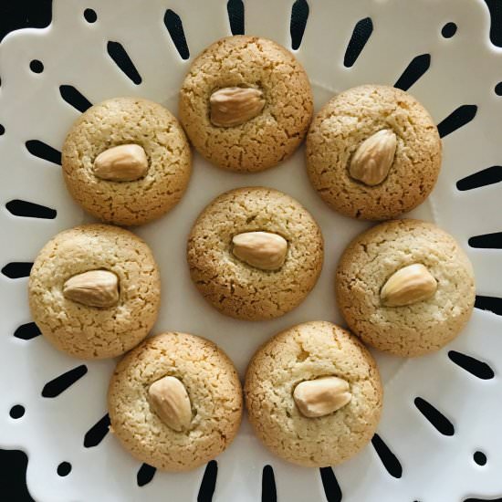 Amaretti Cookies - Recipe photo by itsnotcomplicatedrecipes
