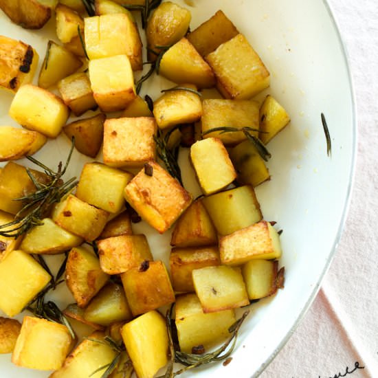 Rosemary Roasted Potatoes - Recipe photo by MyWeekendKitchen