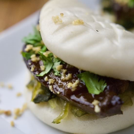 Pork Belly Bao Buns - Recipe photo by redhotandhungry