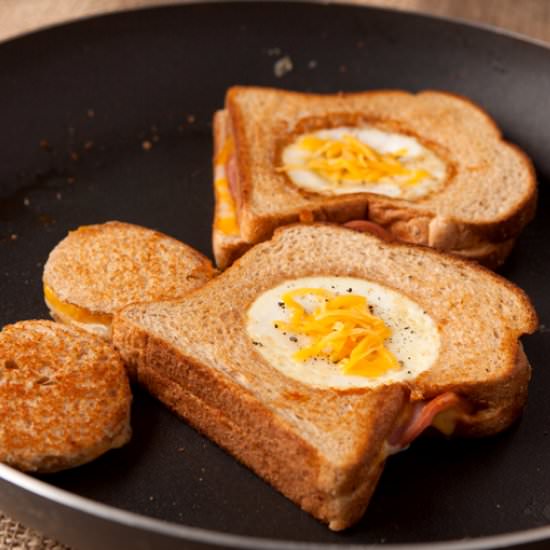 Egg n Grilled Ham & Cheese Sandwich - Recipe photo by browniebites