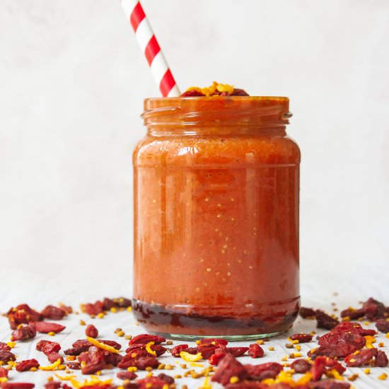 Goji, Orange and Almond Smoothie - Recipe photo by foodaciously