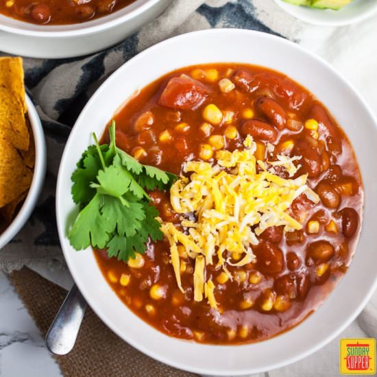 Slow Cooker Vegetarian Chili - Recipe photo by SundaySupper