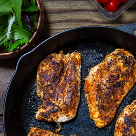 Mild Blackened Skillet Chicken - Recipe photo by SugarSpicesLife