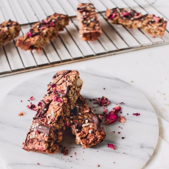 Nutty Vegan Granola Bars - Recipe photo by Shivani Loves Food