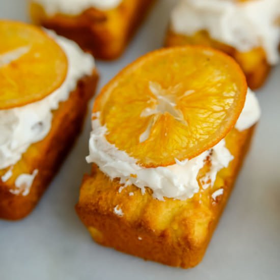 Olive oil orange cakes - Recipe photo by miminewman