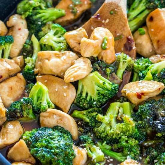 Chicken and Broccoli Stir Fry - Recipe photo by peasandpeonies