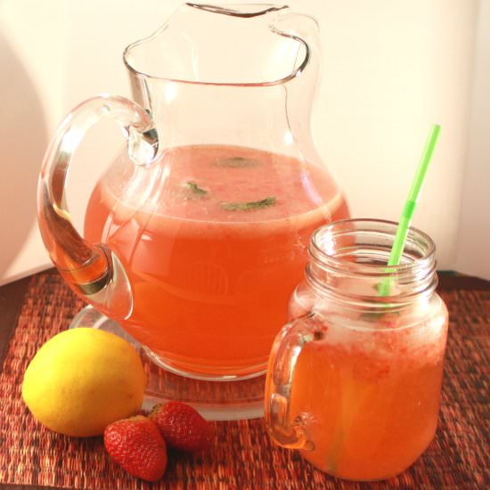 Easy Strawberry Lemonade Recipe - Recipe photo by mercmarket