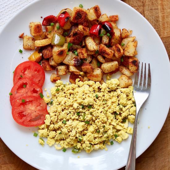 Tofu Scrambled Eggs - Recipe photo by Cheeky Chickpea