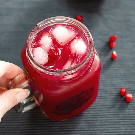 Pomegranate juice - Recipe photo by MasalaHerb