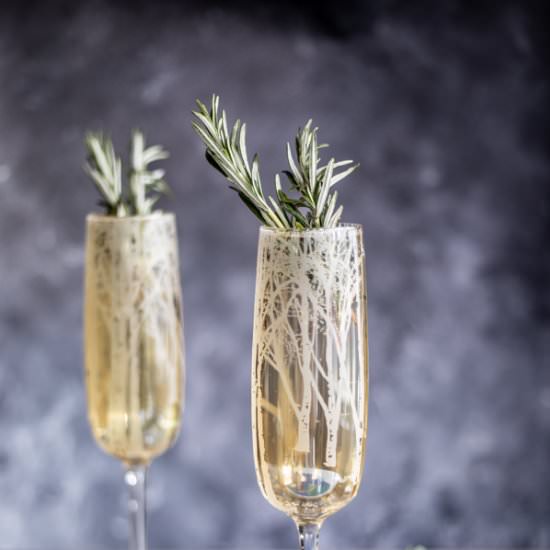 Winter Woods Rosemary Prosecco - Recipe photo by Food Finessa