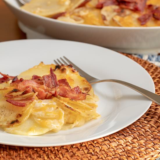 2-Cheese Potatoes Au Gratin & Bacon - Recipe photo by anns-liee
