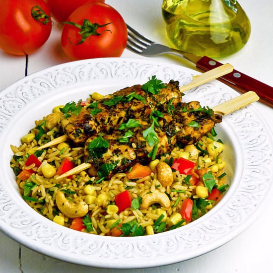 Spicy rice with chicken skewers - Recipe photo by Culinaire bagage