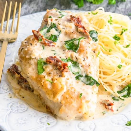 Creamy Tuscan Garlic Chicken - Recipe photo by Gonna Want Seconds