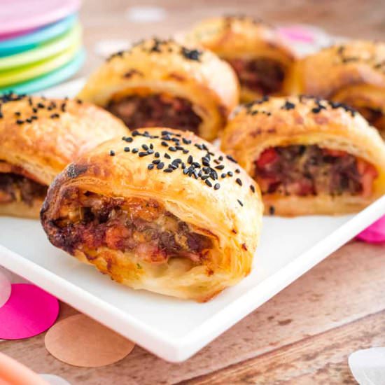 Cheese and bacon sausage rolls - Recipe photo by kidgredients