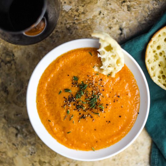 Vegan Tomato Soup - Recipe photo by plantandvine