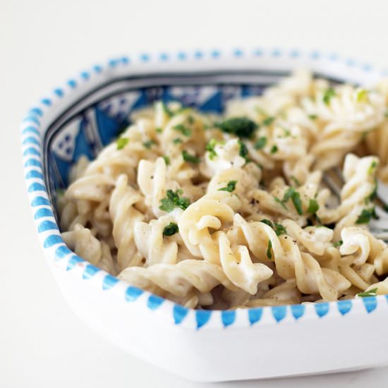 Easy cashew cheese sauce - Recipe photo by Mandy Sneaky Veg
