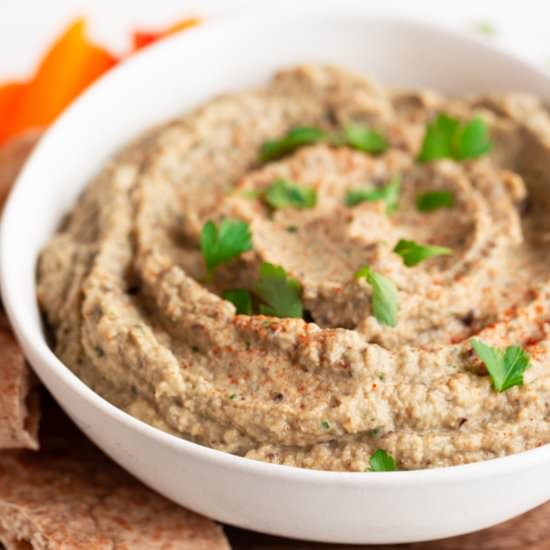 Baba Ganoush - Recipe photo by simple vegan blog