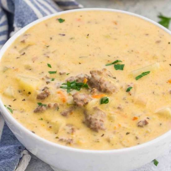 Best Cheeseburger Soup - Recipe photo by peasandpeonies
