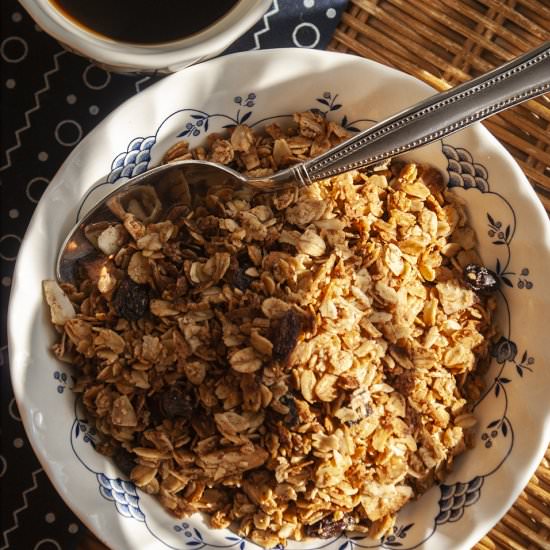 Homemade Almond and Honey Granola - Recipe photo by feedme_imhungry