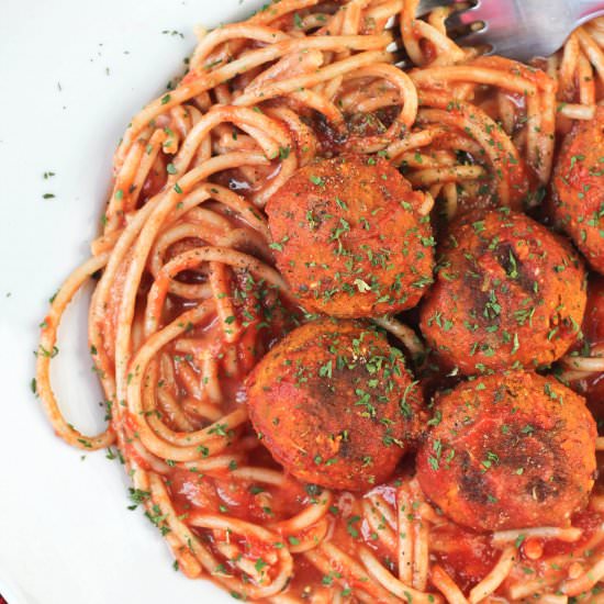 Easy Vegan Meatballs - Recipe photo by TheVegan8