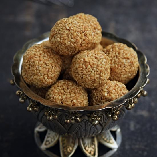 Til Ladoo | Sesame Seed Ladoo - Recipe photo by My Cooking Journey