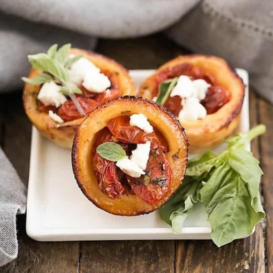 Cheese Straw Tomato Tartlets - Recipe photo by thatskinnychickcanbake